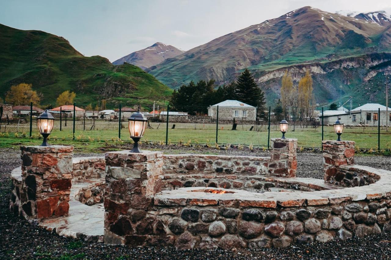Holiday Home Kazbegi Exterior foto
